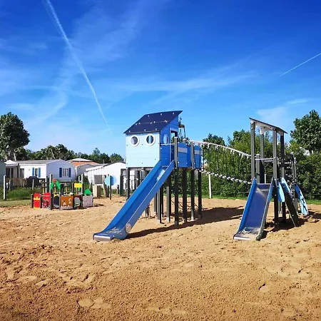 Holiday home Le Costa Gloria - 400m De La - Sud Nantes De La Prairie *